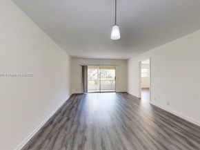 1251 SW 125th Ave 102T, Pembroke Pines FL 33027