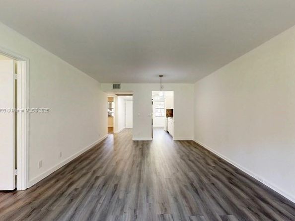 1251 SW 125th Ave 102T, Pembroke Pines FL 33027