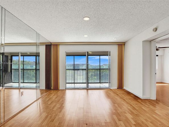 12750 SW 15th St 411D, Pembroke Pines FL 33027