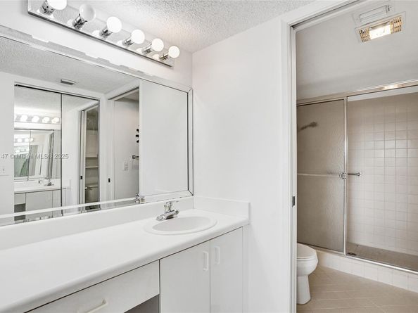 12750 SW 15th St 411D, Pembroke Pines FL 33027