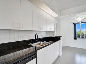 12750 SW 15th St 411D, Pembroke Pines FL 33027