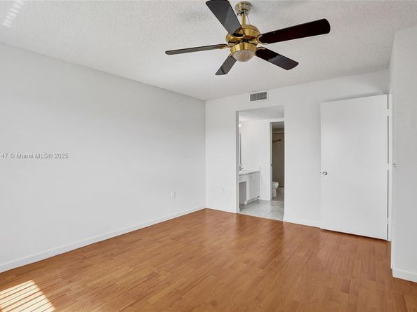 12750 SW 15th St 411D, Pembroke Pines FL 33027