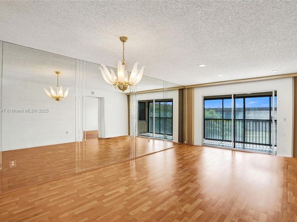 12750 SW 15th St 411D, Pembroke Pines FL 33027