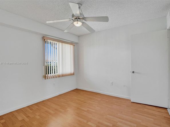 12750 SW 15th St 411D, Pembroke Pines FL 33027