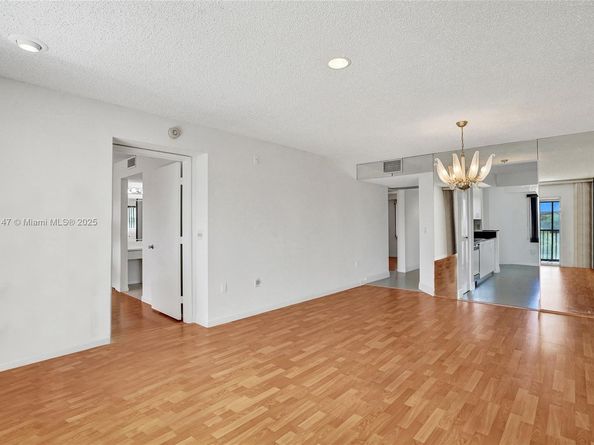 12750 SW 15th St 411D, Pembroke Pines FL 33027