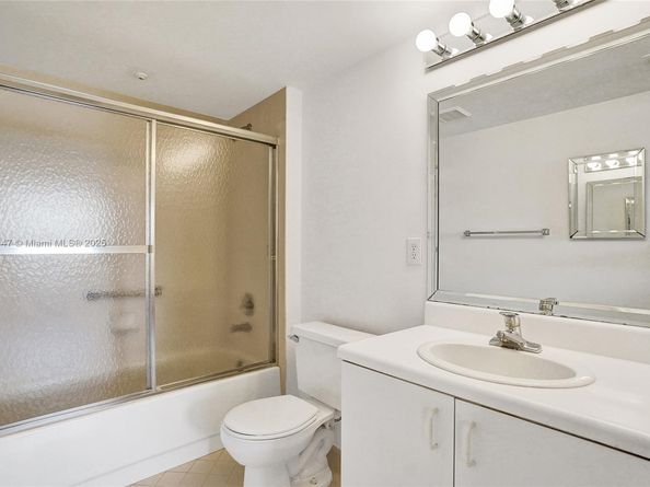 12750 SW 15th St 411D, Pembroke Pines FL 33027