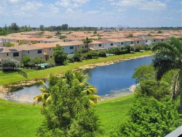 900 NE 195th St 620, Miami FL 33179