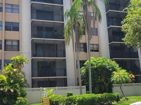 900 NE 195th St 620, Miami FL 33179