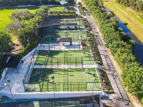 16053 Villa Vizcaya Pl, Delray Beach FL 33446