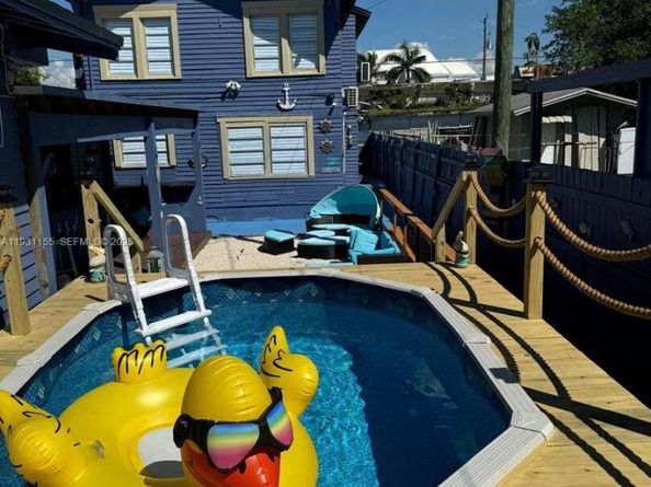 1535 SW 2nd St, Miami FL 33135