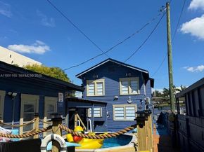 1535 SW 2nd St, Miami FL 33135