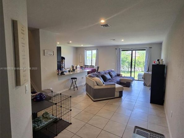 10847 SW 232nd Ter, Homestead FL 33032