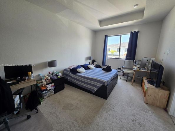 10847 SW 232nd Ter, Homestead FL 33032