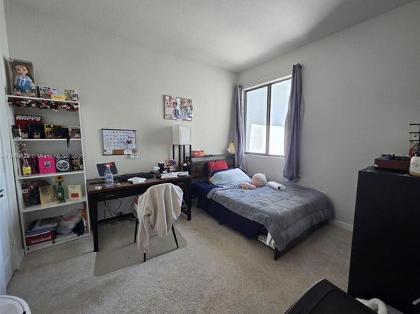 10847 SW 232nd Ter, Homestead FL 33032