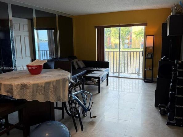 7TH St NW 4705 NW 2087, Miami FL 33126