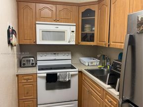 7TH St NW 4705 NW 2087, Miami FL 33126