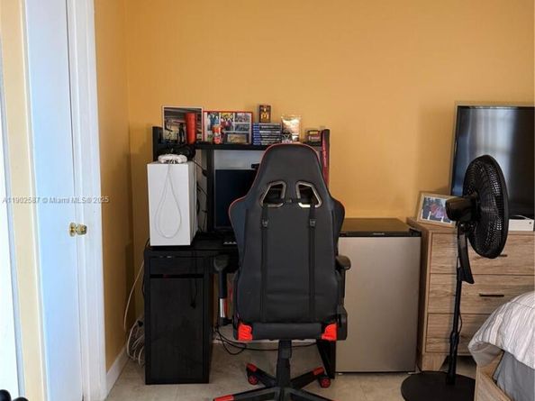 7TH St NW 4705 NW 2087, Miami FL 33126