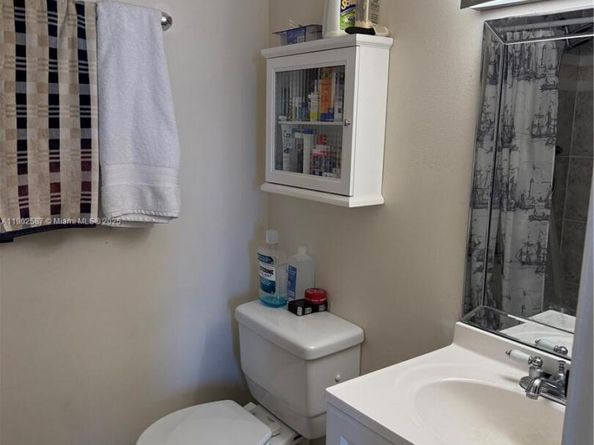 7TH St NW 4705 NW 2087, Miami FL 33126