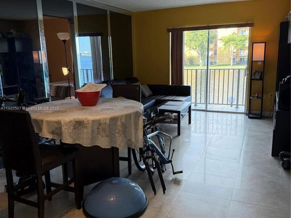 7TH St NW 4705 NW 2087, Miami FL 33126