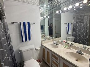 7TH St NW 4705 NW 2087, Miami FL 33126