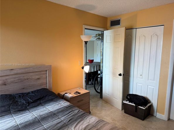 7TH St NW 4705 NW 2087, Miami FL 33126