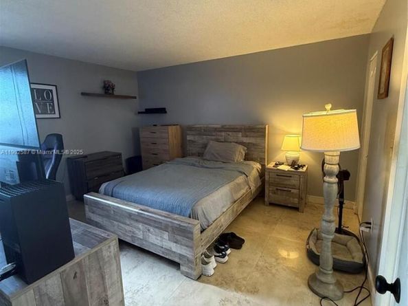 7TH St NW 4705 NW 2087, Miami FL 33126