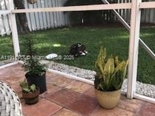 1654 Salerno Cir, Weston FL 33327