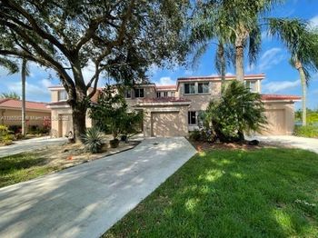 1683 SW 109th Ter