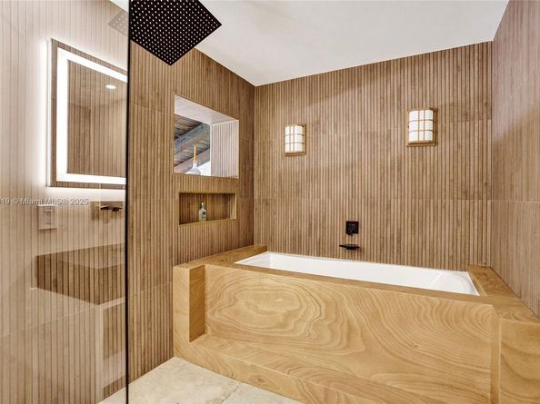 3621 Lime Hill Rd 202, Lauderhill FL 33319