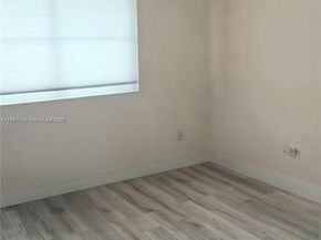 15615 SW 42nd Ter, Miami FL 33185