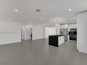 1110 NW 183rd St, Miami Gardens FL 33169