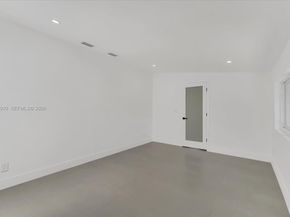 1110 NW 183rd St, Miami Gardens FL 33169