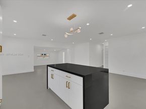 1110 NW 183rd St, Miami Gardens FL 33169