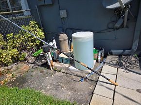 520 NW 75th Ter, Plantation FL 33317