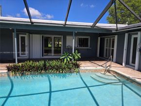 520 NW 75th Ter, Plantation FL 33317
