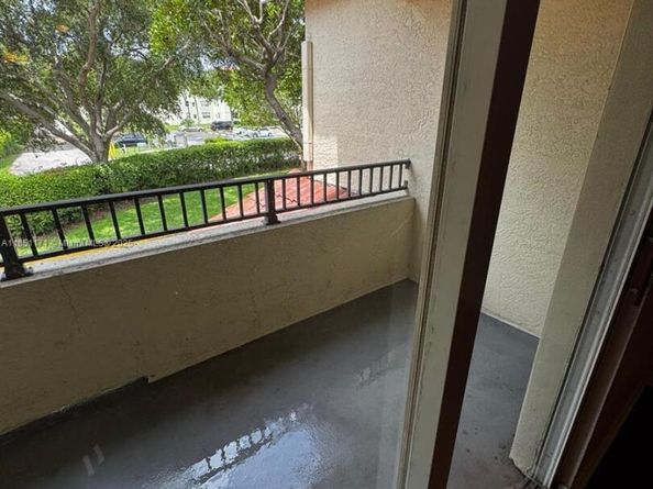 Undisclosed Address #A11851171, North Lauderdale FL 33068