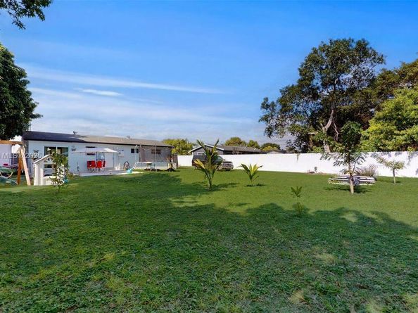 743 NW 7th Ave, Florida City FL 33034