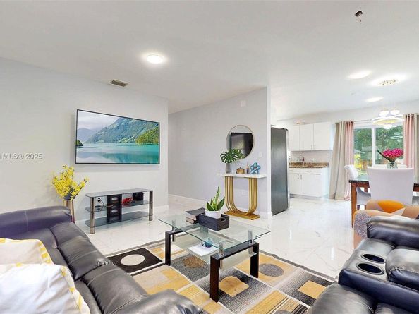 743 NW 7th Ave, Florida City FL 33034