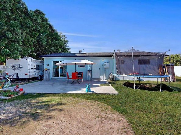 743 NW 7th Ave, Florida City FL 33034