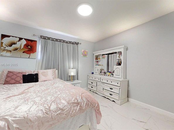 743 NW 7th Ave, Florida City FL 33034