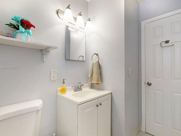 743 NW 7th Ave, Florida City FL 33034