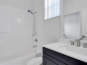 4921 SW 140th Ter 1, Miramar FL 33027