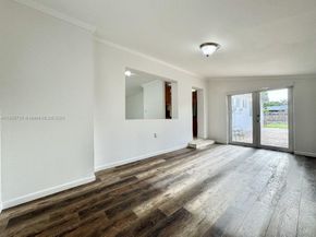 6580 W 12th Ct, Hialeah FL 33012