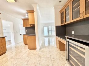 6580 W 12th Ct, Hialeah FL 33012