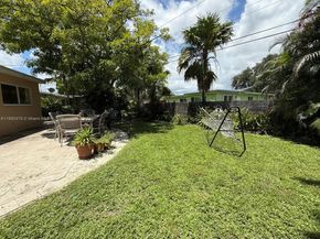 830 SW 64th Pkwy, Pembroke Pines FL 33023