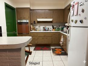 830 SW 64th Pkwy, Pembroke Pines FL 33023