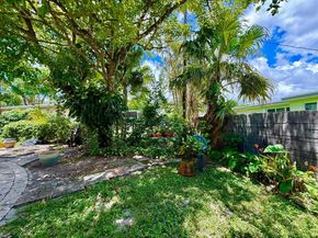 830 SW 64th Pkwy, Pembroke Pines FL 33023