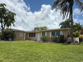 830 SW 64th Pkwy, Pembroke Pines FL 33023