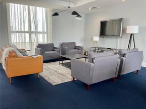 140 S Dixie Hwy 527, Hollywood FL 33020