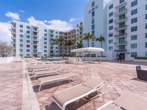 140 S Dixie Hwy 527, Hollywood FL 33020